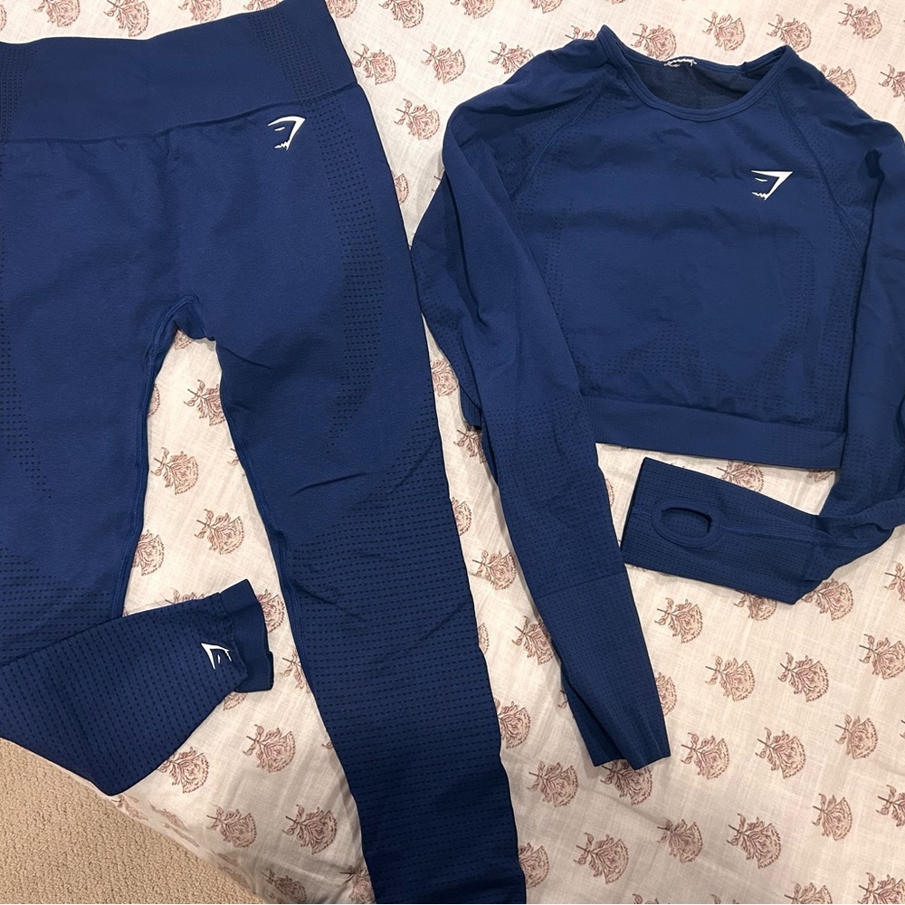 Gym shark tights and crop workout top